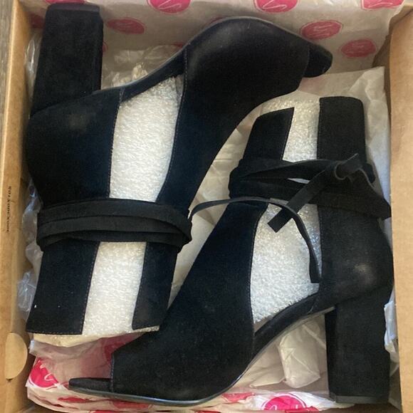 NWB Matisse Rewind Fall Booties Size 8.5 Black - Picture 2 of 5